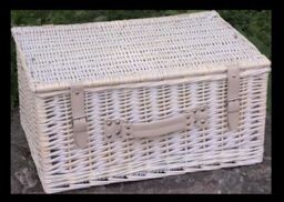 Red Hamper H004P/HOME Wicker Provence 60cm Standard Empty Picnic Basket in White - thumbnail 1