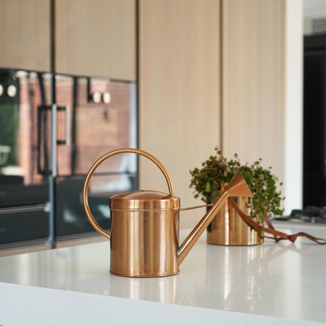 Ivyline Indoor Kensington Traditional Copper Watering Can, H25cm x W40cm - image 1
