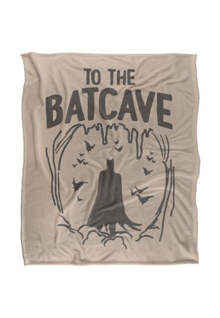 DC Comics Batman The Og Man Cave Blanket 152 x 127 cm in White - image 1
