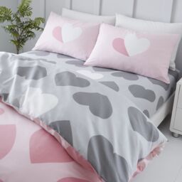 GAVENO CAVAILIA Hearts Printed Duvet Cover in Pink - Size: King - thumbnail 2
