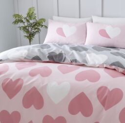 GAVENO CAVAILIA Hearts Printed Duvet Cover in Pink - Size: King - thumbnail 1