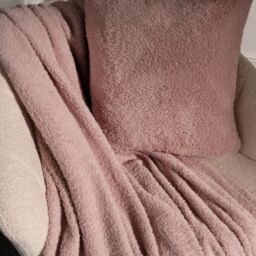 OHS Large Teddy Fleece Throw Blanket in Light Pink - Size: 150 cm x 200 cm - thumbnail 5