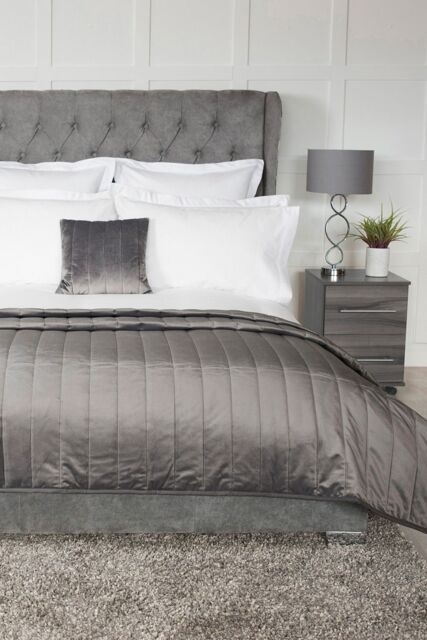 Belledorm Verona Throw 150cm X 200cm in Charcoal - Size: 150 cm x 200 cm - image 1