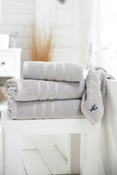 Lobster Creek Kaleidoscope 550gsm Combed Cotton Towels in Silver - thumbnail 2