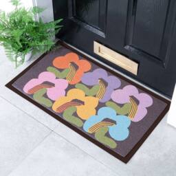 Artsy Mats Elizabeth Olwen Chunky Flowers Indoor/Outdoor Doormat (70x40cm) in Brown - Size: 40 cm x 70 cm