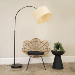 ValueLights Louis Black Arched Curved Floor Lamp with Natural Wicker Drum Lamp Shade - thumbnail 3
