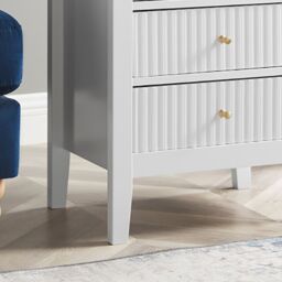 Melody Maison 6 Drawer Chest Of Drawers, Tall 5 Drawer Bedside Table, Pair Of 3 Drawer Bedside Tables & Dressing Table Set - Hales White Range - thumbnail 6