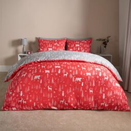 OHS Scandi Duvet Cover Bedding Set Reversible Christmas Quilt in Red - Size: King - thumbnail 2