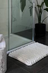 Allure Bath Fashions Bobbi Giant Bobble Bath Mat in White - thumbnail 4