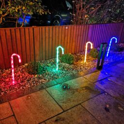 Samuel Alexander 4pcs 62cm Premier Outdoor Multicoloured Christmas Candy Cane LED Path Lights for Garden - thumbnail 2