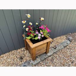 Charles Taylor Multi Pack of 2 - Prestbury Raised Square Large Planter - Timber in Light Brown - thumbnail 4