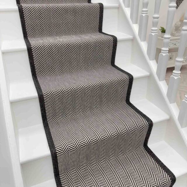runrug Stair Runner Carpet - Reversible & Durable, 2mm - 'Illusion' in Black - Size: 60 cm x 570 cm - image 1