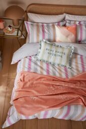 YVONNE ELLEN 'Wobble Stripe' Cotton Oxford Pillowcase Pair - thumbnail 4