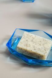 Orsina Dow Acrylic Soap Dish, Geometric Design in Blue - thumbnail 2