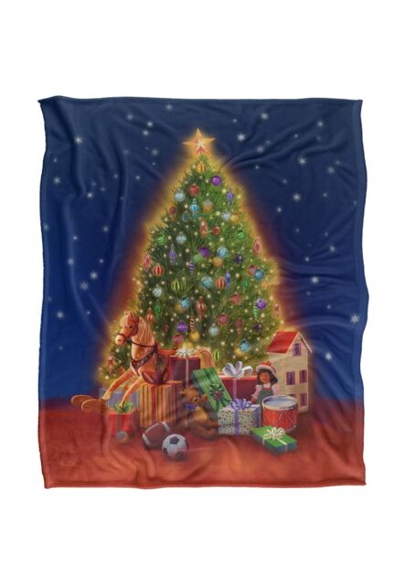 JQ Licensing Lc Christmas Tree Gifts Silky Touch Super Soft Throw Blanket 152 X 127 cm in White - image 1