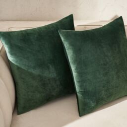 OHS 2 x Matte Velvet Cushion Covers Soft Plain Zip in Bottle Green - Size: 45 cm x 45 cm - thumbnail 2