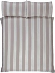 Smart Living Luxury Hotel Quality Lurex Stripe Jacquard Duvet Cover with Pillowcases in Camel - Size: Double - thumbnail 3