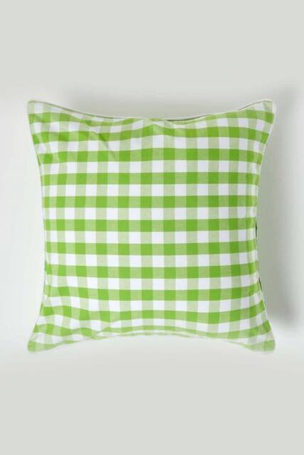 Homescapes Block Check Cotton Gingham Cushion Cover in Green - Size: 45 cm x 45 cm - image 1