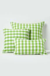 Homescapes Block Check Cotton Gingham Cushion Cover in Green - Size: 45 cm x 45 cm - thumbnail 5