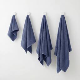 Bedable Plush Zero-Twist Cotton Towel - Face Towel - Hand Towel - Bath Towel -Bath Sheet in Navy - thumbnail 2