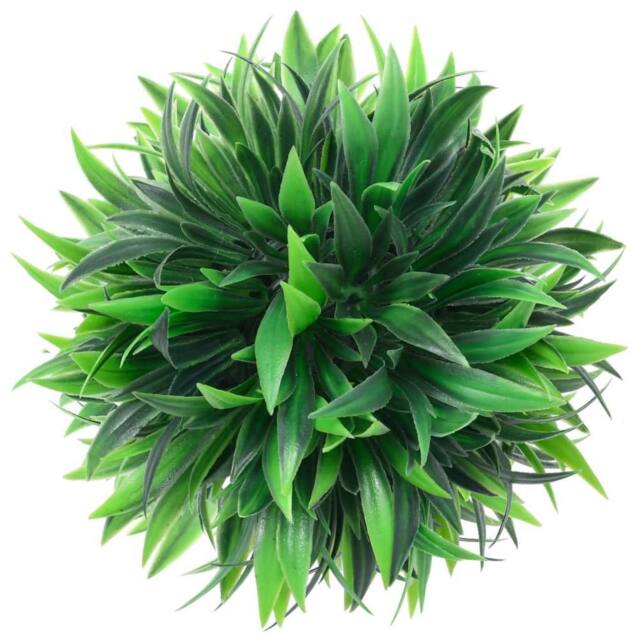 Berkfield Home Artificial Boxwood Balls 4 pcs 15 cm in Green - image 1