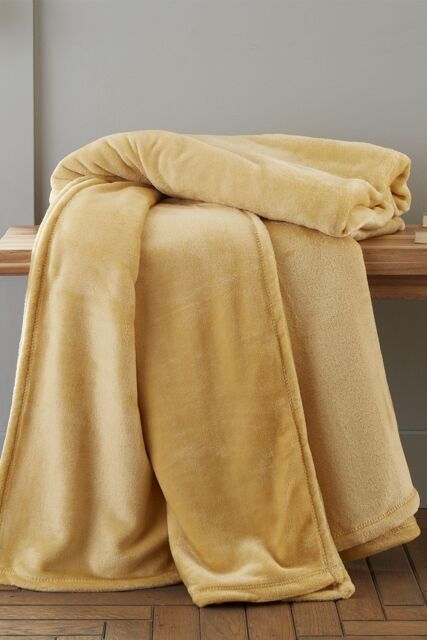 Catherine Lansfield 'Extra Large Raschel Velvet Touch' Blanket Throw in Yellow - Size: 200 cm x 240 cm - image 1