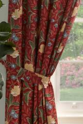 Dreams & Drapes 'Sandringham' 100% Cotton Pair of Pencil Pleat Curtains With Tie-Backs in Red - Size: 167 cm width x 137 cm drop - thumbnail 3