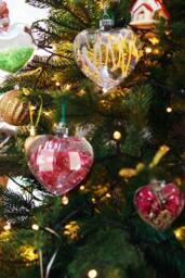 Living and Home 12 X Hanging Heart Shaped Glass Baubles Christmas Wedding Decorations in Clear - thumbnail 1
