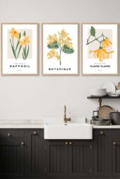 ARTZE Set of 3 Oak Framed Vintage Graphical Yellow Spring Flower Market Wall Art in Bright Yellow - Size: W33 cm x H45 cm x D20mm