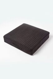Homescapes Suede Orthopaedic Foam Armchair Booster Cushion in Black - Size: 50 cm x 50 cm - thumbnail 3