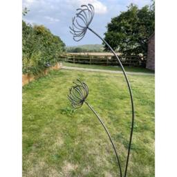 Poppyforge Clematis Garden Art - Bare Metal/Ready to Rust - W37 x H133 cm in Brown - thumbnail 5