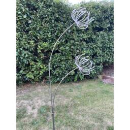 Poppyforge Clematis Garden Art - Bare Metal/Ready to Rust - W37 x H133 cm in Brown - thumbnail 3