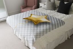 Benjamin Tate Design Golden Star Balloon Blanket in Natural - Size: 120 cm x 150 cm - thumbnail 3