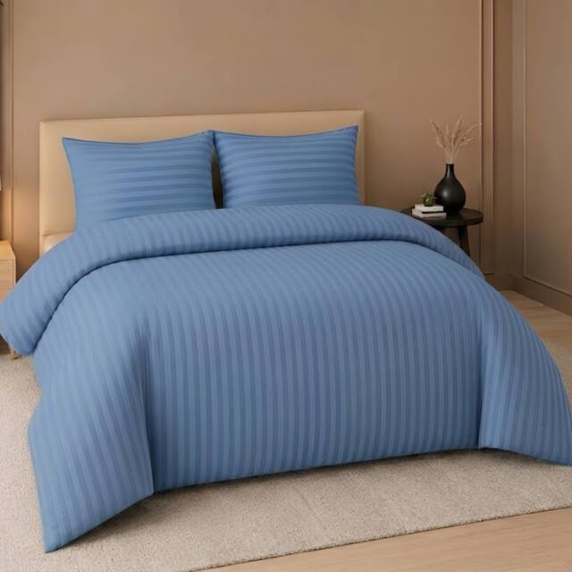 Pamposh Satin Stripes Duvet Cover Set Reversible Bedding Sets in Blue - Size: Super King - image 1