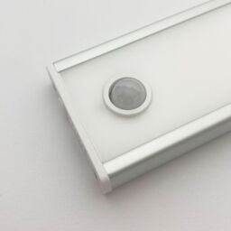 Loops 2x 305mm Rechargeable Kitchen Cabinet Strip Light & Auto PIR On/Off - Natural White LED - thumbnail 5
