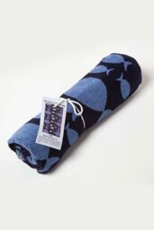 Homescapes Blue Fish 100% Cotton Beach Towel - thumbnail 4
