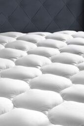 Ezysleep Deep Fill Cloud Like Super Soft Mattress Topper in White - Size: King - thumbnail 2