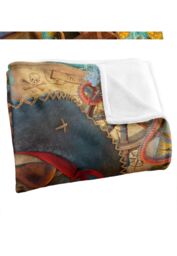 JQ Licensing James Piazza Pirates Rule Silky Touch Super Soft Throw Blanket 152 X 127 cm in White - thumbnail 3