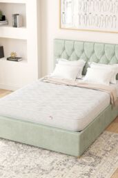 Aspire Memory Foam Hybrid Mattress in White - Size: Small Double