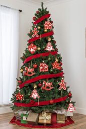 Living and Home Christmas Tree Wooden Hanging Ornament Set in Red - thumbnail 3