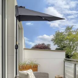 OUTSUNNY 2.7m Garden Half Parasol, Outdoor Patio Umbrella with 5 Steel Ribs in Grey - thumbnail 1
