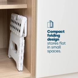 NESTLUNE Foldable Plastic Step Stool 9 Inch White - thumbnail 4