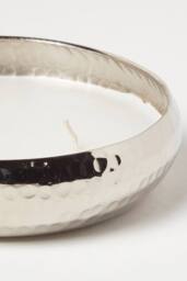Homescapes Silver Hammered Vanilla Scented Candle - 15 cm - thumbnail 3
