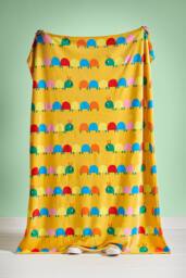 Catherine Lansfield 'Curious Caterpillar' Cosy Fleece Blanket Throw in Yellow - Size: 130 cm x 170 cm - thumbnail 2