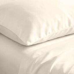 Bedable 100% Cotton Sateen Bedding Bundle 460 Thread Count - Duvet Cover + Fitted Sheet + 4 Pillowcases + Duvet + 4 Pillows in Cream - Size: Double - thumbnail 5
