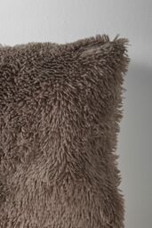 Catherine Lansfield 'Cuddly' Faux Fur Cushion in Natural - Size: 45 cm x 45 cm - thumbnail 3