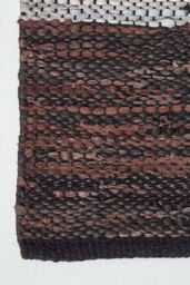 Homescapes Real Leather Handwoven Cutshuttle Rug - Size: 120 cm x 180 cm - thumbnail 3