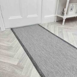 runrug Carpet Runner Rug - Indoor/Outdoor, Reversible, 2mm - 'Illusion' in Grey - Size: 60 cm x 390 cm - thumbnail 1
