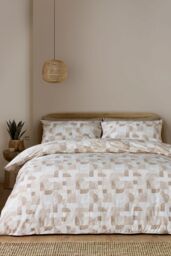 Catherine Lansfield 'Sloane Geo' Reversible Duvet Cover Set in Natural - Size: Double - thumbnail 2