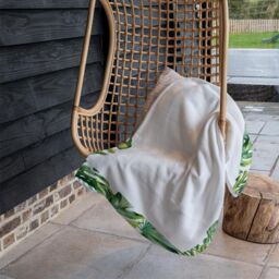 Benjamin Tate Design Botanical Leaves Border Blanket in Natural - Size: 120 cm x 150 cm - thumbnail 4